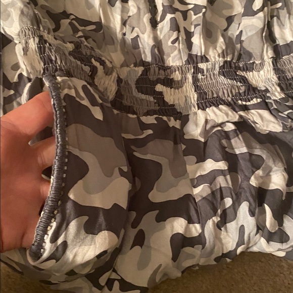 Skemo  NWT size XL camouflage strapless jumpsuit - Picture 7 of 8